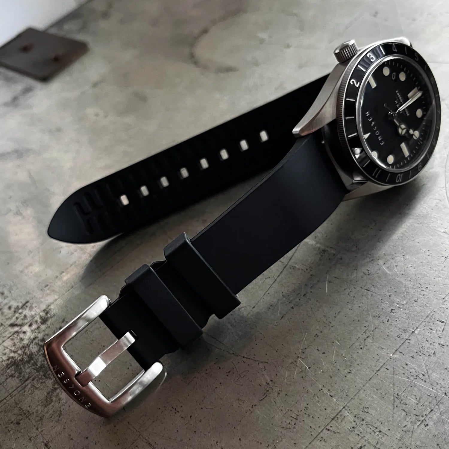 Limited Edition: Enoksen Automatic Dive Watch - Black Dial Edition ◇ 39mm