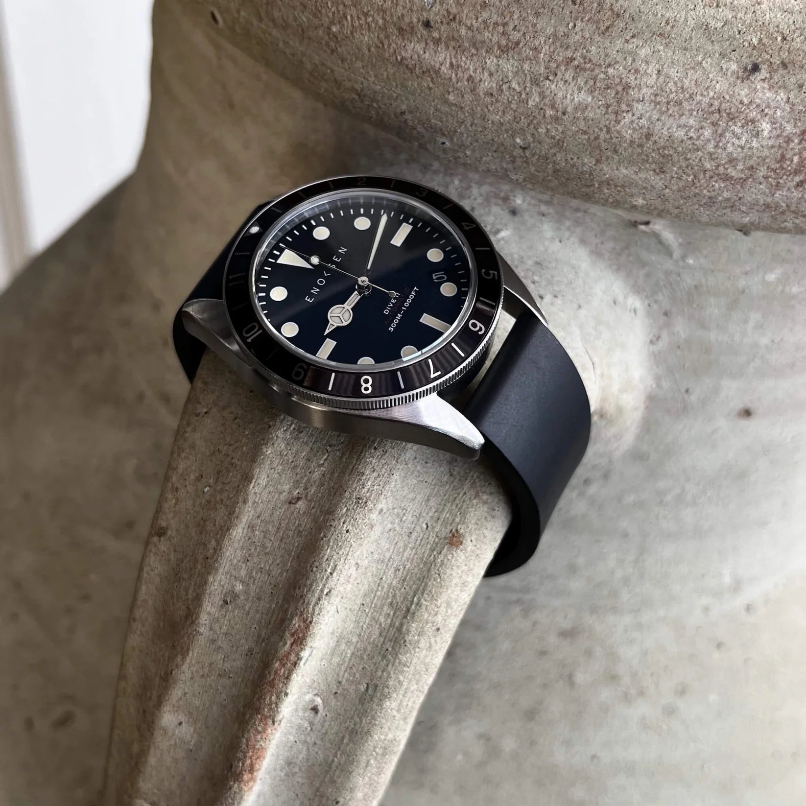 Limited Edition: Enoksen Automatic Dive Watch - Black Dial Edition ◇ 39mm