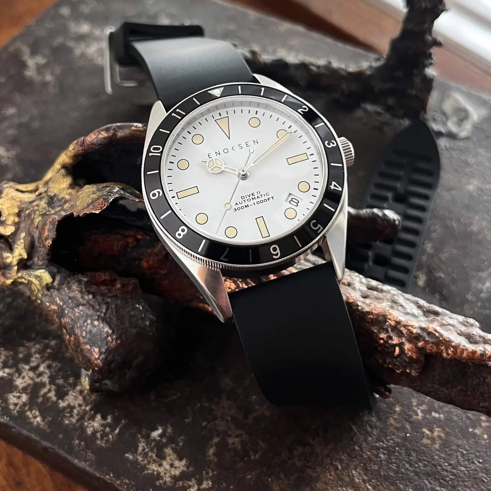 Limited Edition: Enoksen Automatic Dive Watch - White Dial Edition ◇ 39mm