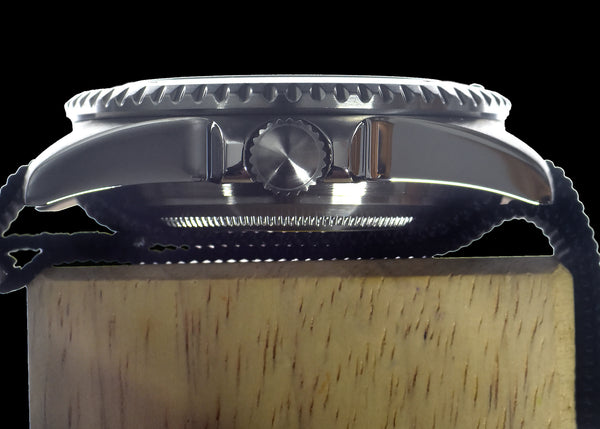 MWC 24 Jewel 1982 Pattern 300m Automatic Military Divers Watch with Sapphire Crystal (Date Version)l on a NATO Webbing Strap
