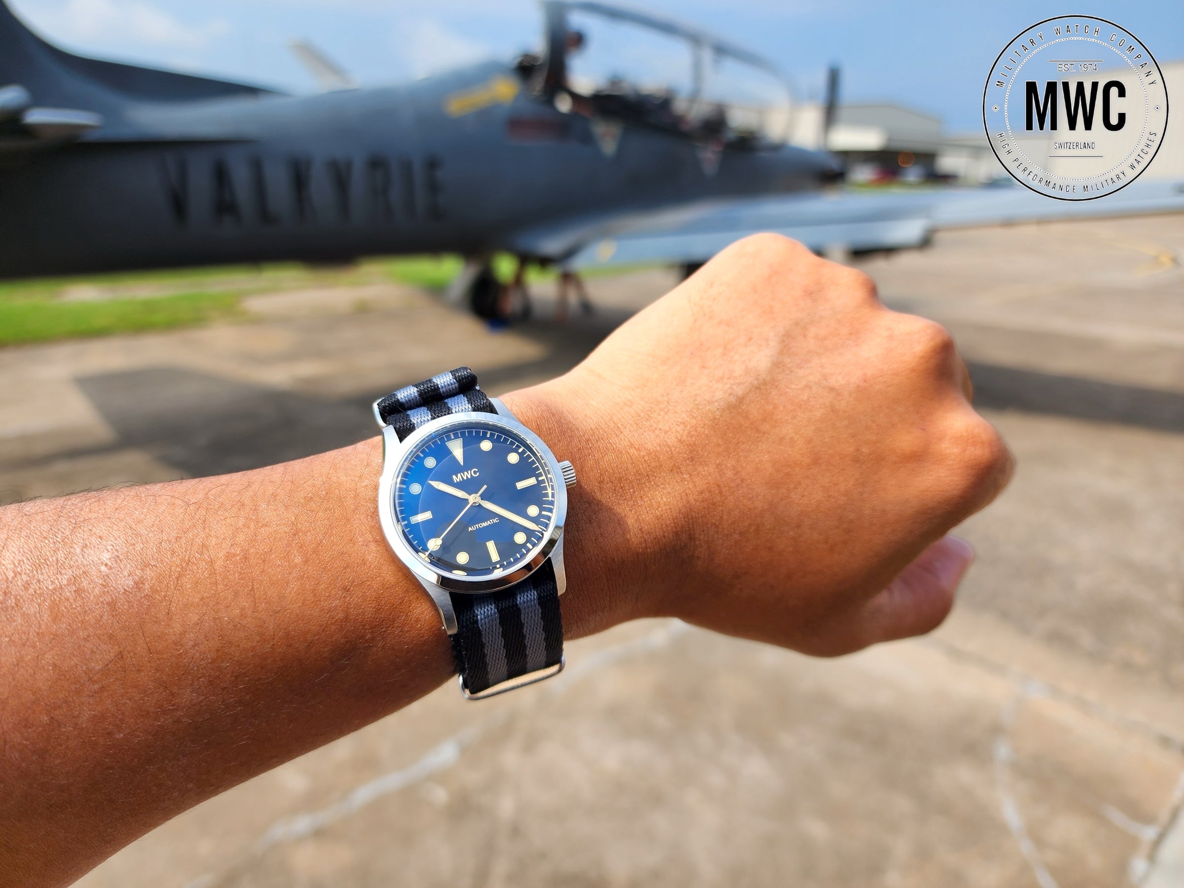 MWC Classic 1950s/1960s Pattern 25 Jewel Automatic "Adventurer" Watch with 200m Water Resistance and Retro Luminous Paint and Sapphire Crystal